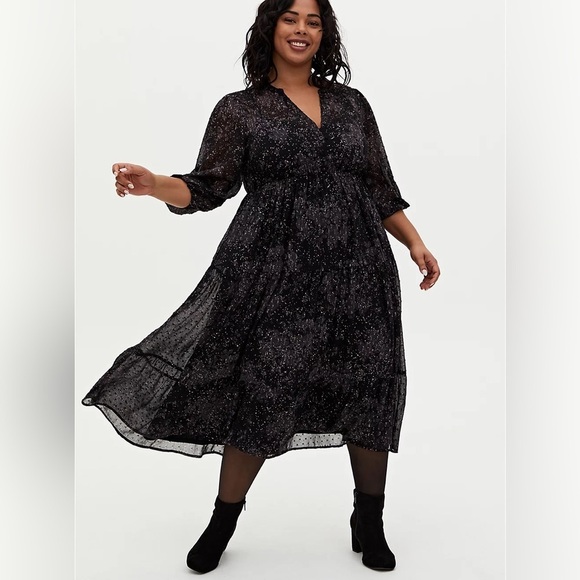 Torrid NWT Floral Clip Dot Tiered Tea Length Dress 00 10 black midi flowy - Picture 1 of 13